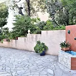 Villa Ca000-109 Maison 5 Pieces Pour 6 Personnes A *